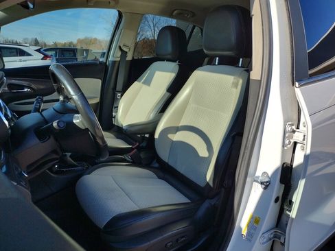 Used 2019 Buick Encore Sport Touring w/ Safety Package image 2