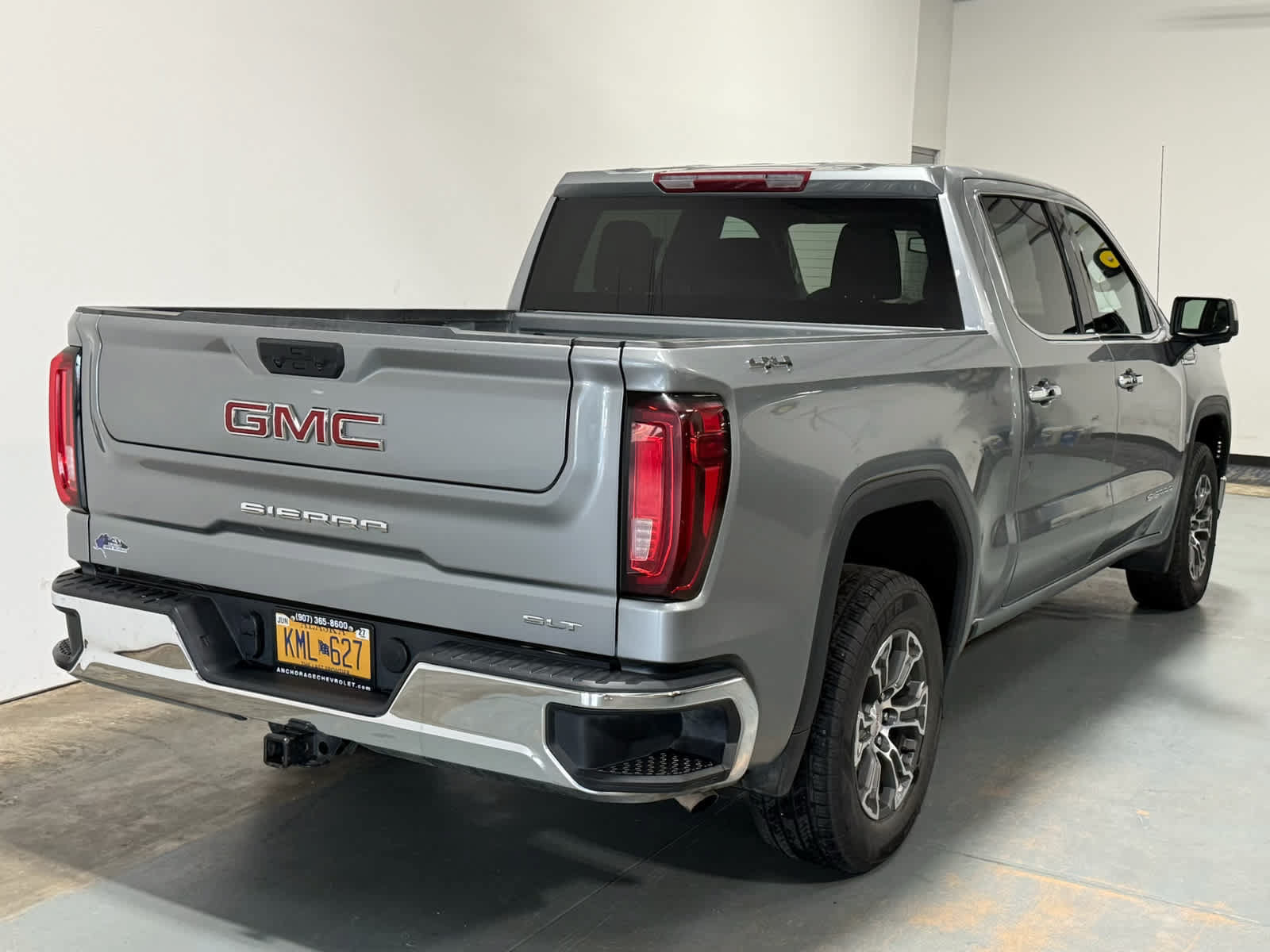 Used 2024 GMC Sierra 1500 SLT AWD/4WD image 7