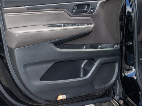 Certified 2018 Honda Odyssey Touring image 10