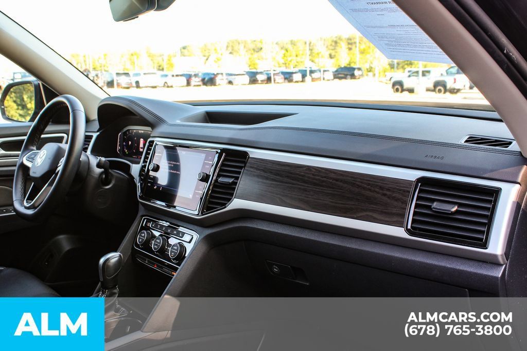 Used 2022 Volkswagen Atlas SE w/ Panoramic Sunroof Package FWD image 26