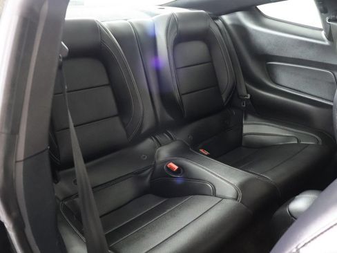 Used 2018 Ford Mustang GT Premium w/ Equipment Group 401A RWD image 23