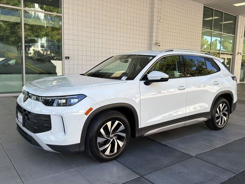 Certified 2026 Volkswagen Tiguan S FWD image 1