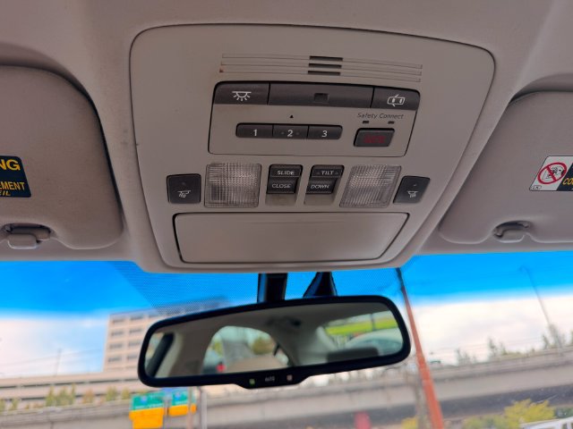 Used 2011 Lexus ES 350 w/ Preferred Accessory Package FWD image 25