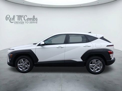 New 2026 Hyundai Kona SE image 2