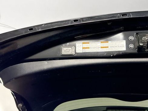 Used 2018 Toyota RAV4 XLE image 36