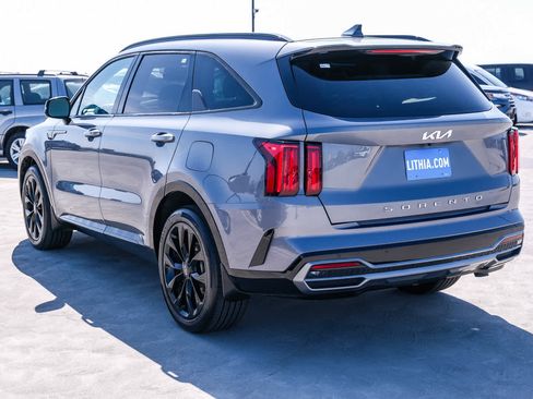 Used 2022 Kia Sorento SX FWD image 6