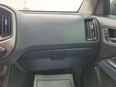 Used 2019 Chevrolet Colorado Z71 image 17