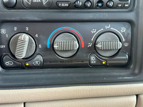 Used 2001 Chevrolet Silverado 1500 LS RWD image 15