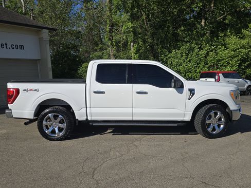 Used 2021 Ford F150 XLT w/ Equipment Group 302A High AWD/4WD image 8