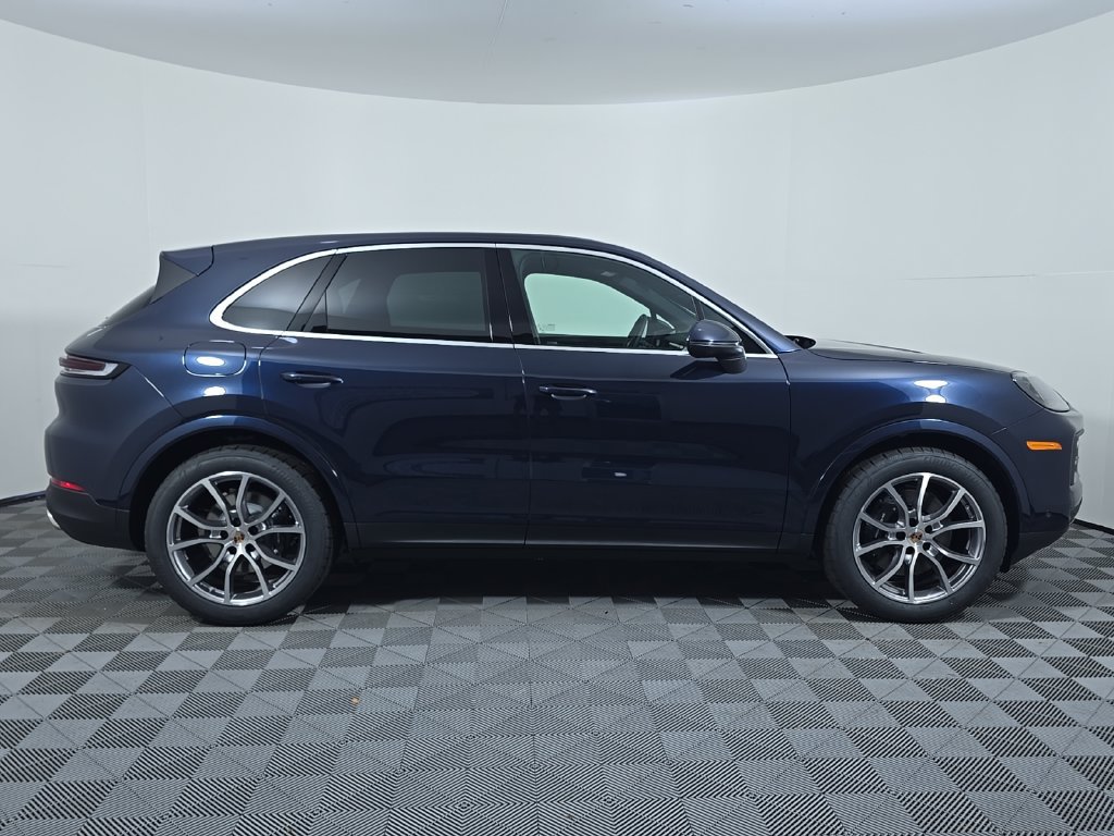 Certified 2026 Porsche Cayenne AWD/4WD image 8