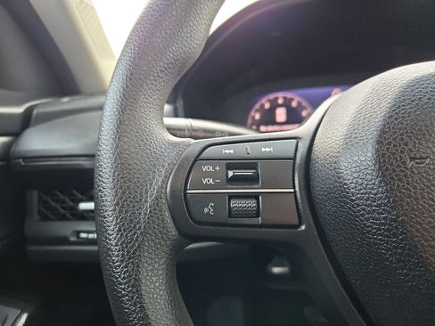 Used 2024 Honda Accord EX image 18