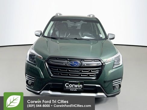 Used 2023 Subaru Forester Touring image 4