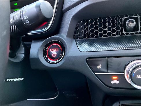 Used 2025 Honda CR-V Sport-L image 29