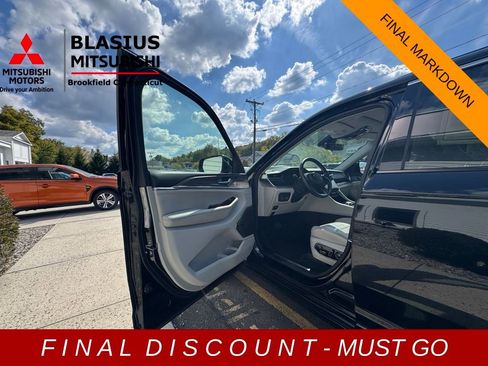 Used 2022 Jeep Grand Cherokee Overland w/ Luxury Tech Group IV image 38