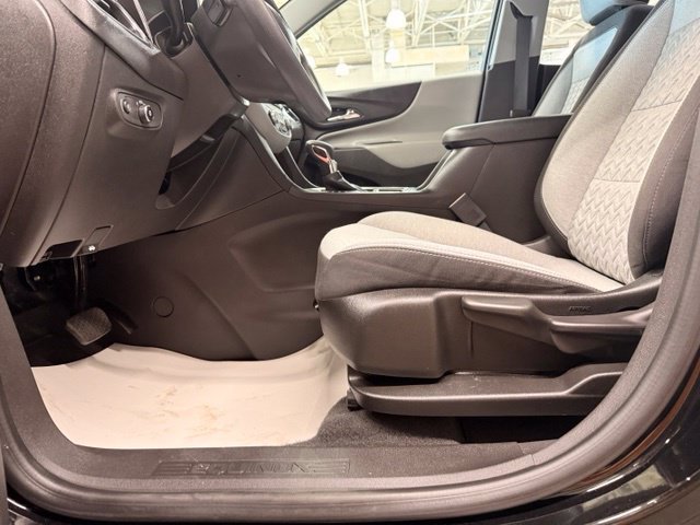 Used 2024 Chevrolet Equinox LS FWD image 8