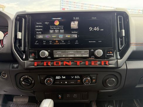 Used 2025 Nissan Frontier PRO-4X w/ Interior Protection Package AWD/4WD image 29