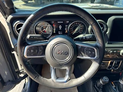 Used 2022 Jeep Wrangler Unlimited Sahara w/ LED Lighting Group AWD/4WD image 11