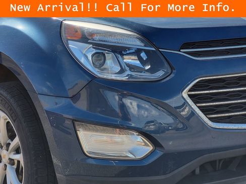 Used 2017 Chevrolet Equinox LT w/ Convenience Package AWD/4WD image 8