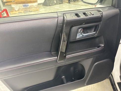 Used 2022 Toyota 4Runner TRD Off-Road image 17
