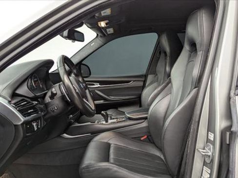 Used 2018 BMW X5 M SUV image 14