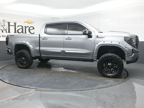 Used 2023 GMC Sierra 1500 AT4 w/ Technology Package AWD/4WD image 1