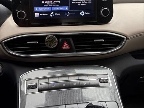 Used 2022 Hyundai Santa Fe SEL w/ Convenience Package FWD image 2
