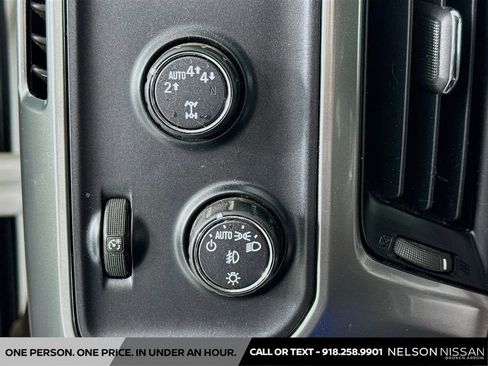 Used 2017 Chevrolet Silverado 1500 LTZ Z71 image 10