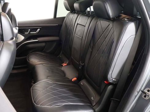 Used 2023 Mercedes-Benz EQS 580 4MATIC SUV image 36