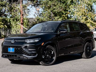 New 2025 Volkswagen Tiguan SE R-Line
