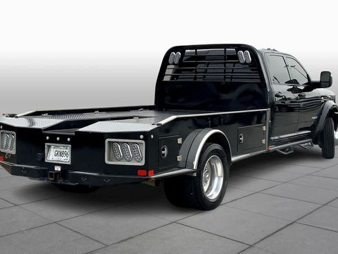 Used 2024 RAM 5500 Laramie image 12