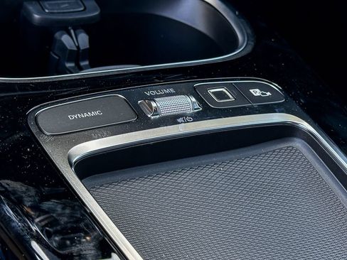 Used 2025 Mercedes-Benz CLA 250 image 17