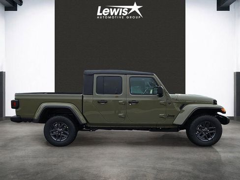 New 2026 Jeep Gladiator Sport image 5