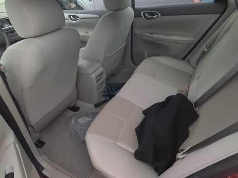 Used 2014 Nissan Sentra S FWD image 9
