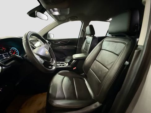 Used 2018 Chevrolet Equinox Premier image 21
