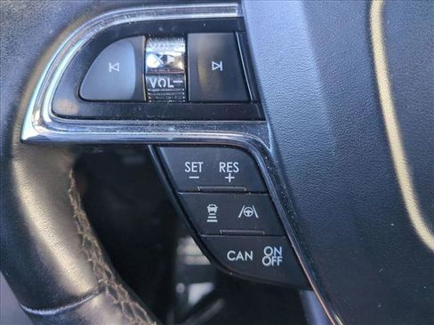 Used 2022 Lincoln Nautilus Reserve w/ Equipment Group 202A image 17