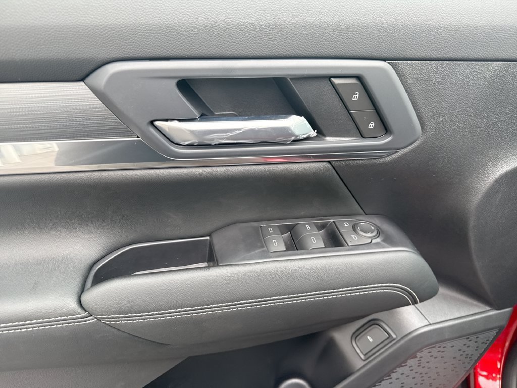 New 2027 GMC Terrain Elevation w/ Elevation Premium Package AWD/4WD image 23