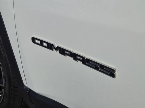 Used 2024 Jeep Compass Limited AWD/4WD image 10