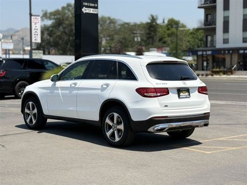 Used 2018 Mercedes-Benz GLC 300 4MATIC image 5