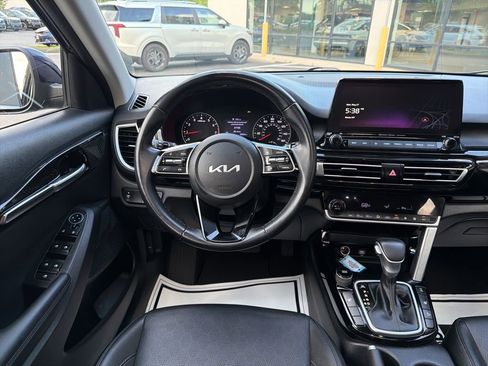 Certified 2023 Kia Seltos EX AWD/4WD image 22