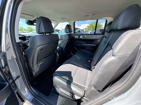 Used 2024 Hyundai Santa Fe SEL FWD image 20