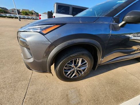 Used 2025 Nissan Rogue S FWD image 7