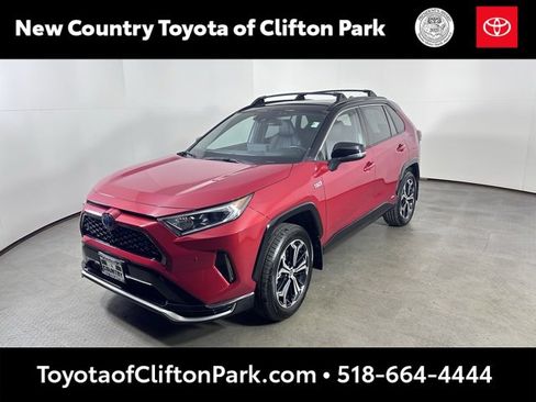 Used 2021 Toyota RAV4 XSE image 7