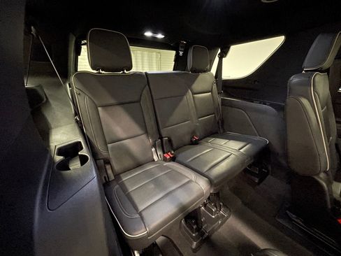 Used 2024 Chevrolet Tahoe Premier image 6