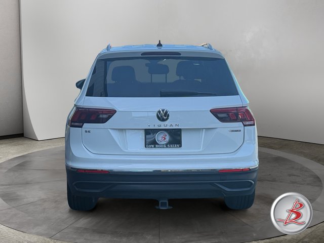 Used 2024 Volkswagen Tiguan SE AWD/4WD image 6