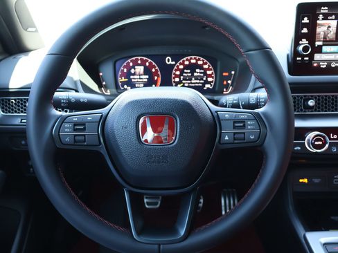 Used 2026 Honda Civic Type R image 13