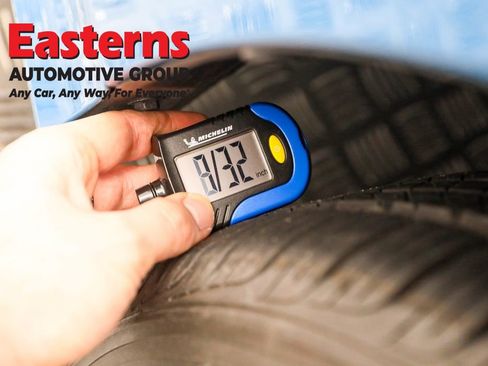 Used 2021 Toyota Prius Prime XLE w/ Carpet Mat Package (TMS) image 25