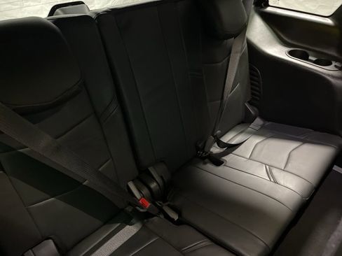 Used 2019 Cadillac Escalade Platinum AWD/4WD image 15