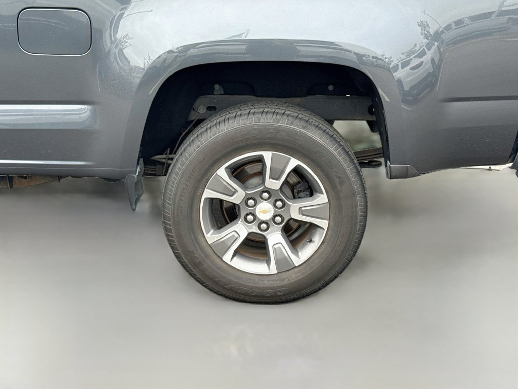 Used 2017 Chevrolet Colorado Z71 AWD/4WD image 23
