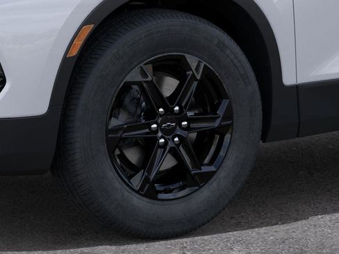 New 2026 Chevrolet Blazer LT image 9