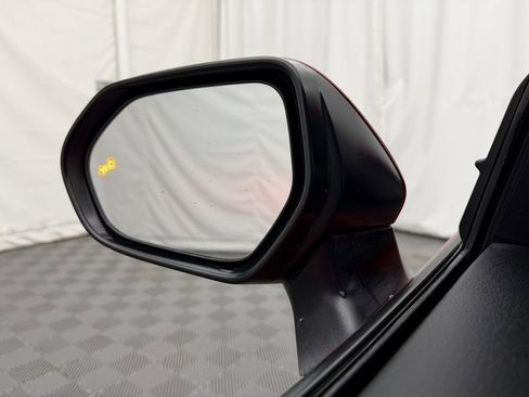 Used 2025 Toyota Camry SE FWD image 15